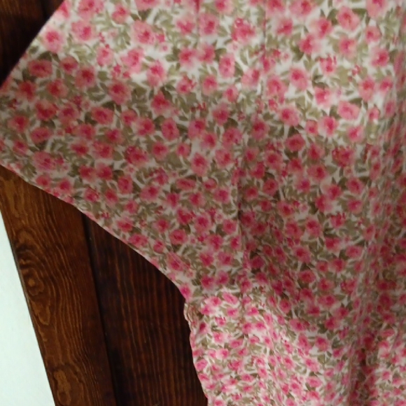 Old Navy Pink and Green Floral Top - Picture 3 of 5